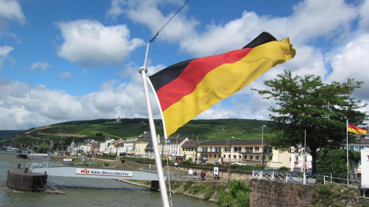 Hotel Krone Ruedesheim Рюдесхайм-на-Рейне Экстерьер фото
