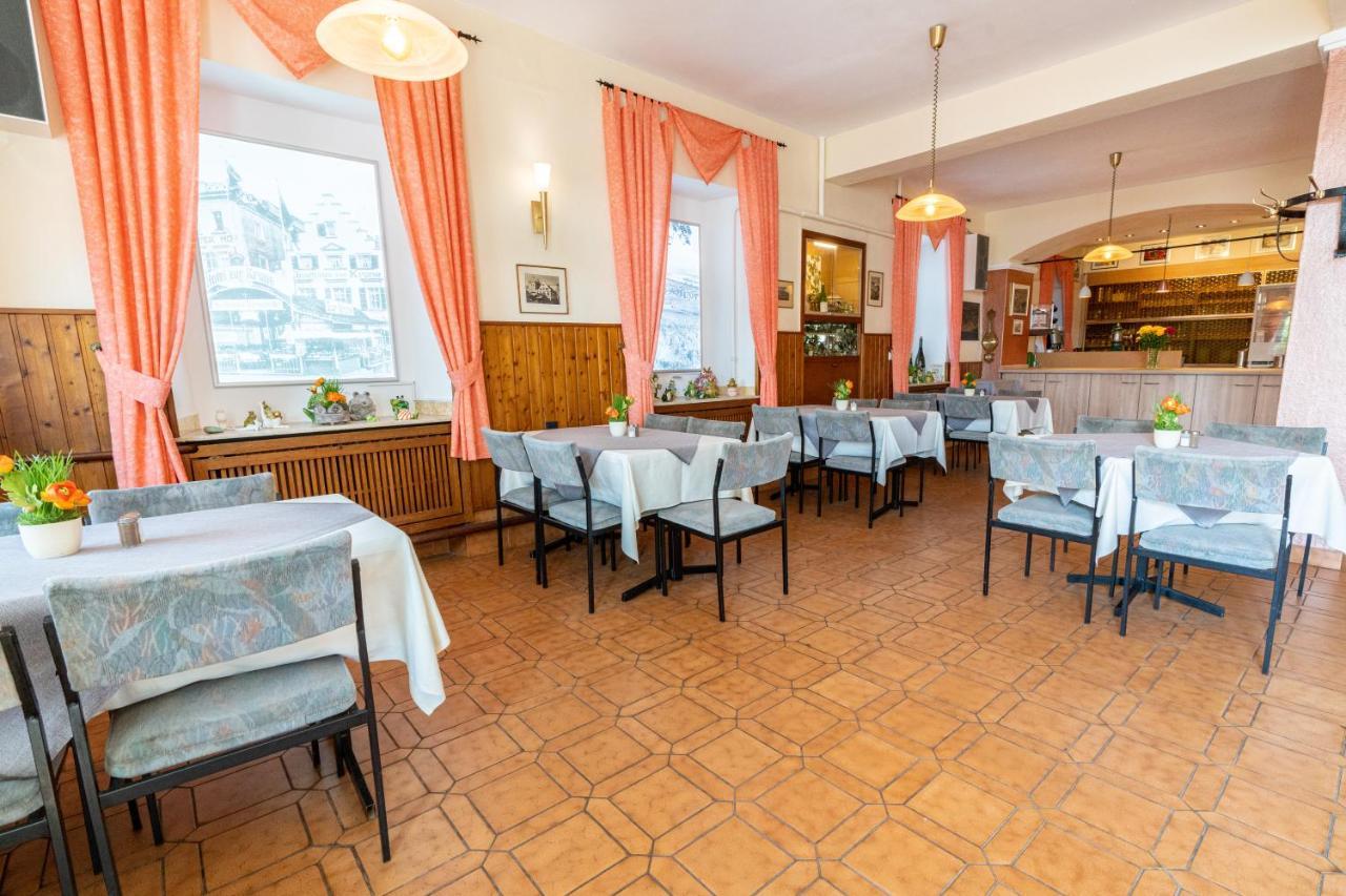 Hotel Krone Ruedesheim Рюдесхайм-на-Рейне Экстерьер фото