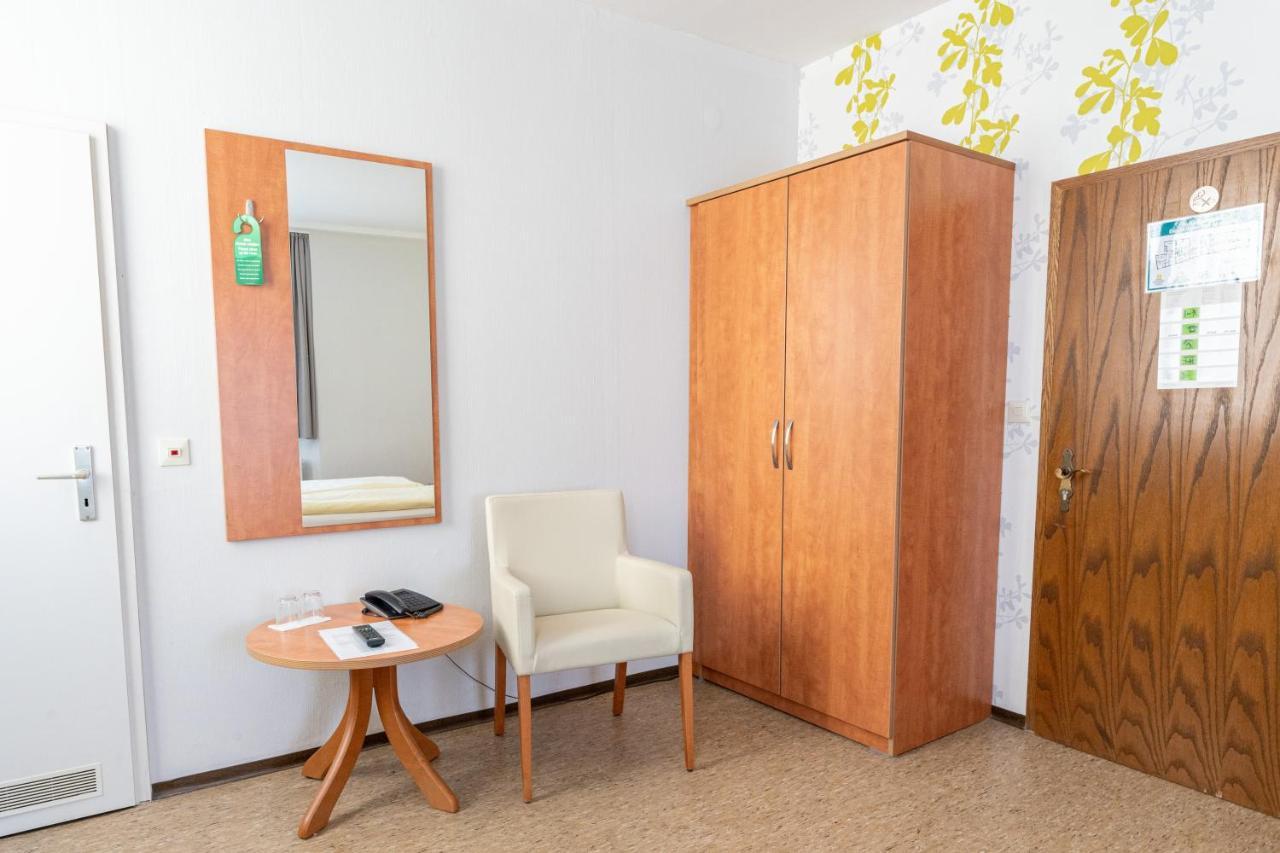 Hotel Krone Ruedesheim Рюдесхайм-на-Рейне Экстерьер фото