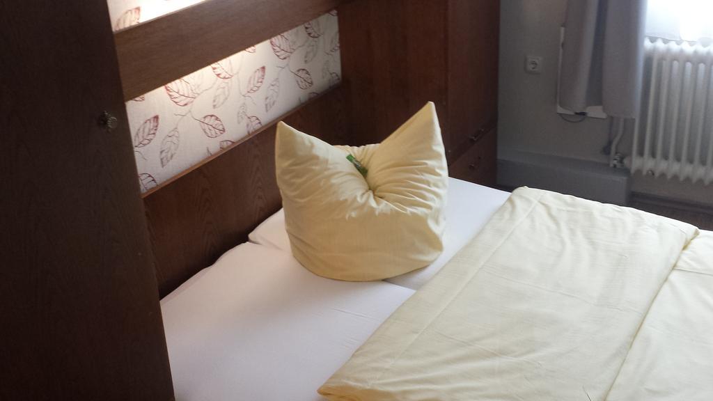 Hotel Krone Ruedesheim Рюдесхайм-на-Рейне Экстерьер фото