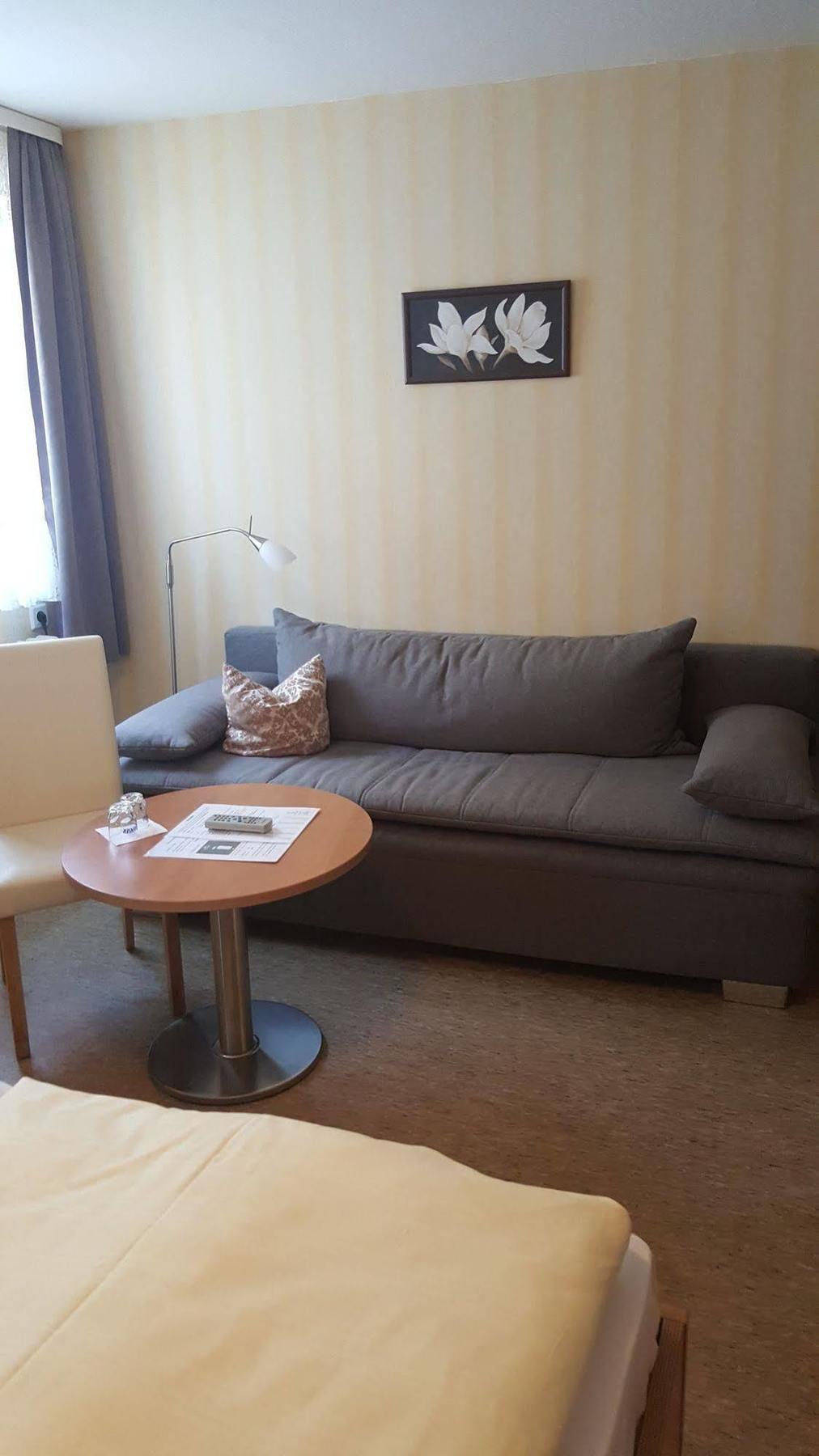 Hotel Krone Ruedesheim Рюдесхайм-на-Рейне Экстерьер фото
